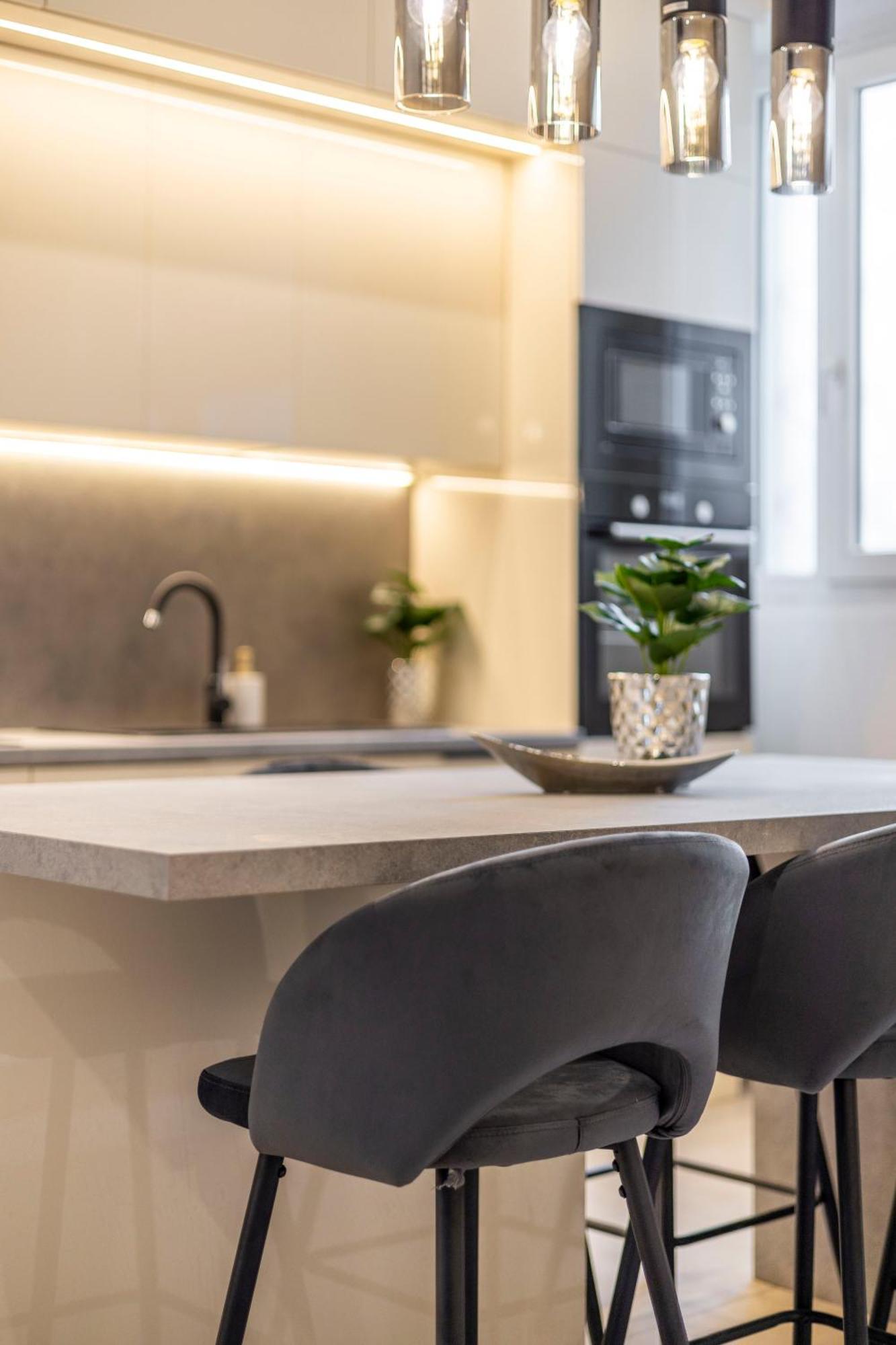 Luxury & Classy Central Apartment With 3Bedrm, 2Bathrm Budapest Eksteriør billede