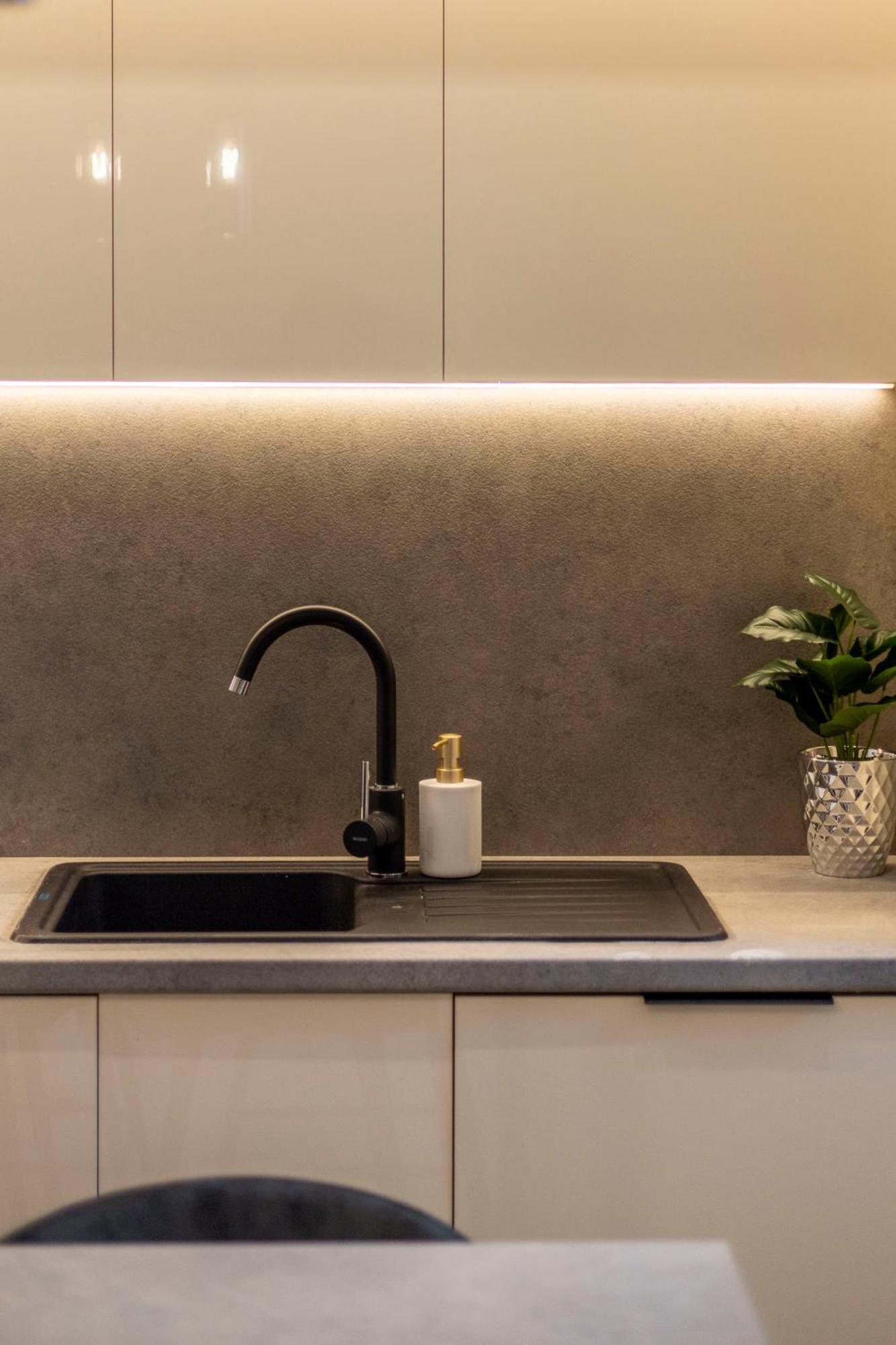 Luxury & Classy Central Apartment With 3Bedrm, 2Bathrm Budapest Eksteriør billede