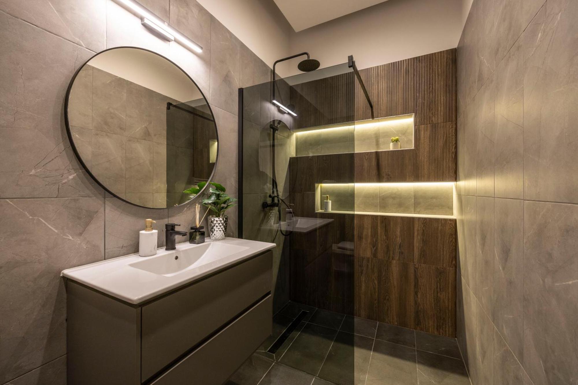 Luxury & Classy Central Apartment With 3Bedrm, 2Bathrm Budapest Eksteriør billede